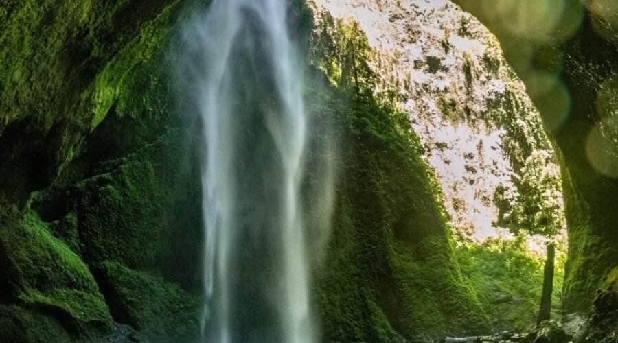 El cerro Trewa de Coñaripe espectáculo de la lluvia