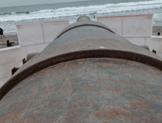 Cañon de utilería del faro de La Serena